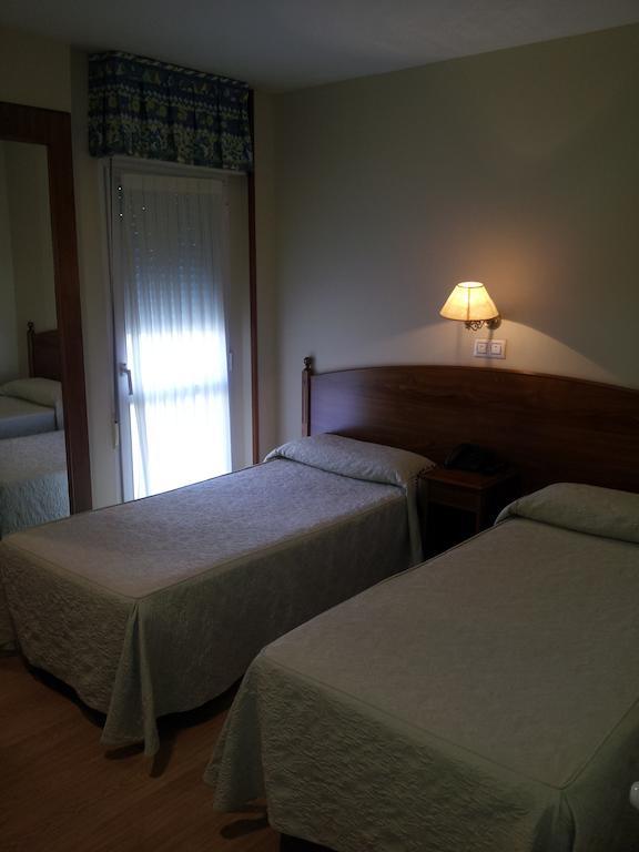 Begona Playa Hotel Gijon Bilik gambar