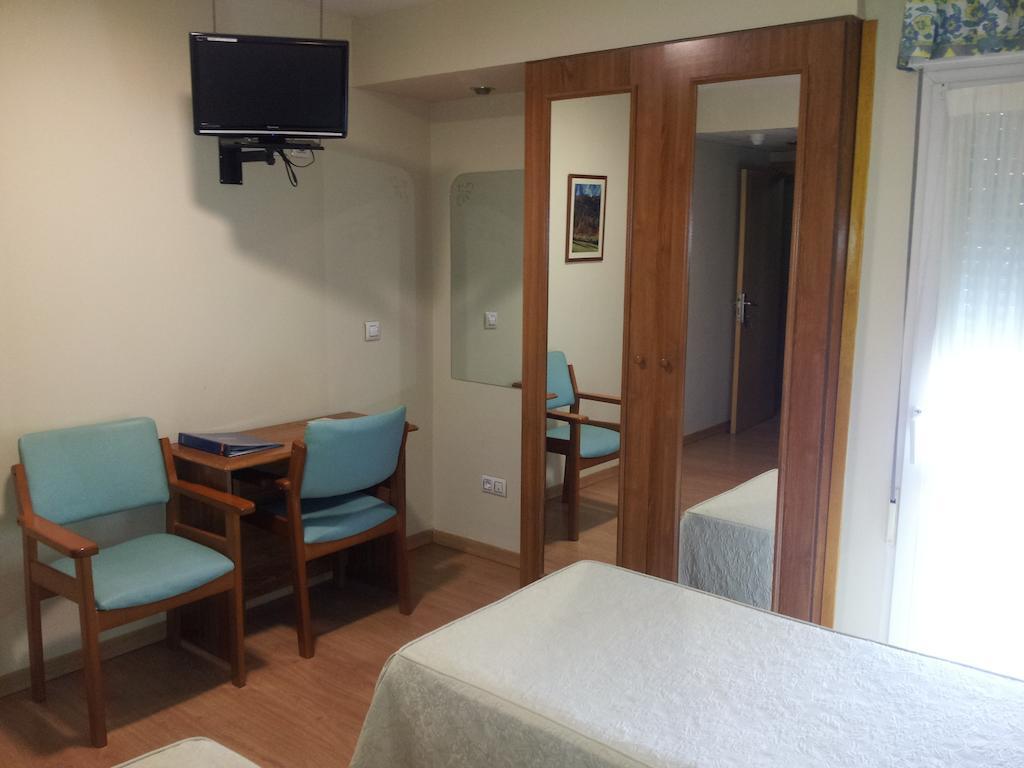Begona Playa Hotel Gijon Bilik gambar